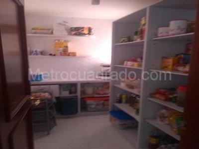 Casa de 4 alcobas en venta en San Jose De Bavaria, Bogotá, 380 m² · foto 7 de 18