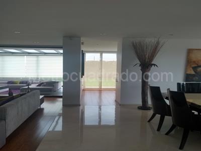 Casa de 4 alcobas en venta en San Jose De Bavaria, Bogotá, 570 m² · foto 3 de 14