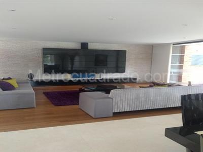 Casa de 4 alcobas en venta en San Jose De Bavaria, Bogotá, 570 m² · foto 6 de 14