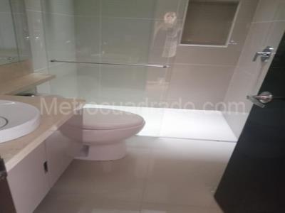 Casa de 5 alcobas en venta en San Jose De Bavaria, Bogotá, 740 m² · foto 15 de 16