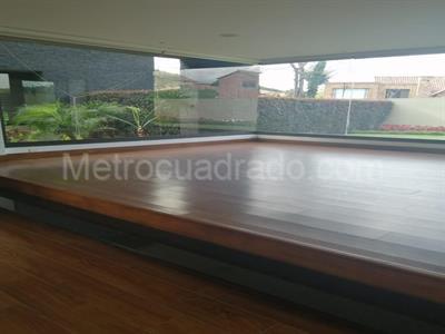 Casa de 5 alcobas en venta en San Jose De Bavaria, Bogotá, 740 m² · foto 8 de 16