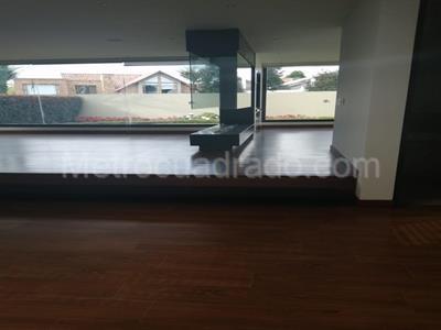 Casa de 5 alcobas en venta en San Jose De Bavaria, Bogotá, 720 m² · foto 15 de 17