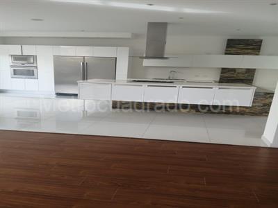 Casa de 5 alcobas en venta en San Jose De Bavaria, Bogotá, 720 m² · foto 16 de 17