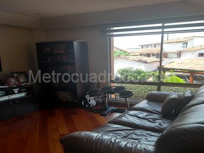Casa de 5 alcobas en venta en San Jose De Bavaria, Bogotá, 420 m² · foto 15 de 19