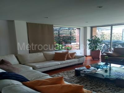 Casa de 5 alcobas en venta en San Jose De Bavaria, Bogotá, 420 m² · foto 18 de 19