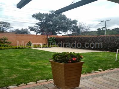 Casa de 5 alcobas en venta en San Jose De Bavaria, Bogotá, 420 m² · foto 8 de 19