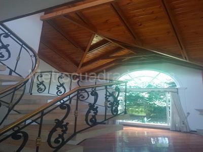 Casa de 4 alcobas en venta en San Jose De Bavaria, Bogotá, 420 m² · foto 4 de 6