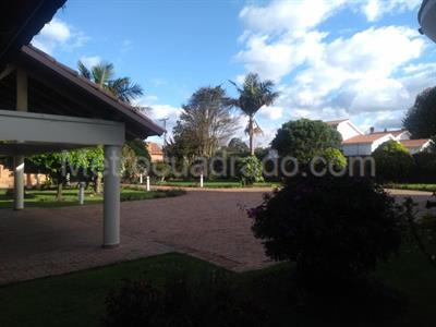 Casa de 5 alcobas en venta en San Jose De Bavaria, Bogotá, 690 m² · foto 10 de 16