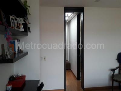 Casa de 3 alcobas en venta en San, Bogotá, 440 m² · foto 6 de 8