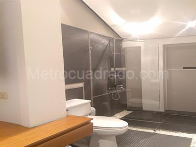 Casa de 5 alcobas en venta en San Jose De Bavaria, Bogotá, 440 m² · foto 12 de 13