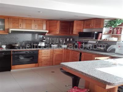 Casa de 4 alcobas en venta en San Jose De Bavaria, Bogotá, 420 m² · foto 10 de 14