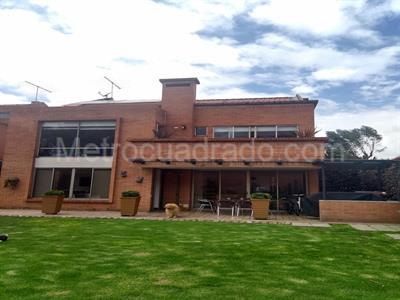 Casa de 4 alcobas en venta en San Jose De Bavaria, Bogotá, 470 m² · foto 11 de 18