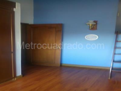 Casa de 4 alcobas en venta en San Jose De Bavaria, Bogotá, 420 m² · foto 8 de 19