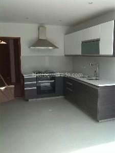 Casa de 3 alcobas en venta en San Jose De Bavaria, Bogotá, 250 m² · foto 2 de 7