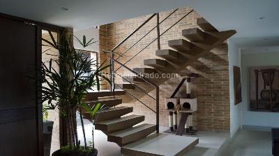 Casa de 3 alcobas en venta en Hacienda San Simon, Bogotá, 600 m² · foto 3 de 9