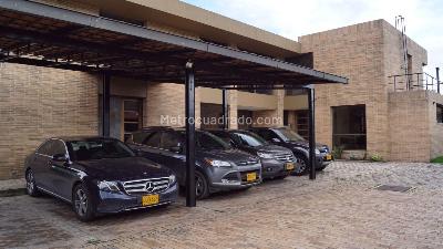 Casa de 3 alcobas en venta en Hacienda San Simon, Bogotá, 600 m² · foto 4 de 9
