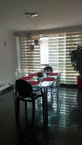 Casa de 4 alcobas en venta en San Jose De Bavaria, Bogotá, 600 m² · foto 2 de 6
