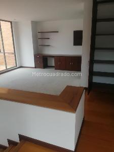 Casa de 3 alcobas en venta en San Jose De Bavaria, Bogotá, 320 m² · foto 5 de 7