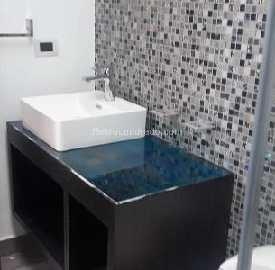 Casa de 4 alcobas en venta en San Jose De Bavaria, Bogotá, 540 m² · foto 4 de 7