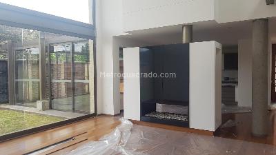 Casa de 4 alcobas en venta en San Jose De Bavaria, Bogotá, 380 m² · foto 4 de 20