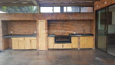 Casa de 4 alcobas en venta en San Jose De Bavaria, Bogotá, 380 m² · foto 6 de 20