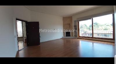 Casa de 4 alcobas en venta en San Jose De Bavaria, Bogotá, 380 m² · foto 4 de 20