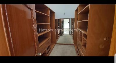 Casa de 4 alcobas en venta en San Jose De Bavaria, Bogotá, 380 m² · foto 5 de 20
