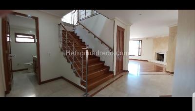 Casa de 4 alcobas en venta en San Jose De Bavaria, Bogotá, 350 m² · foto 12 de 18