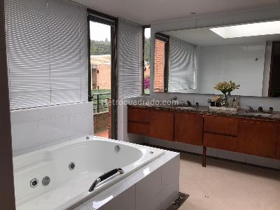 Casa de 4 alcobas en venta en San Jose De Bavario, Bogotá, 540 m² · foto 7 de 7