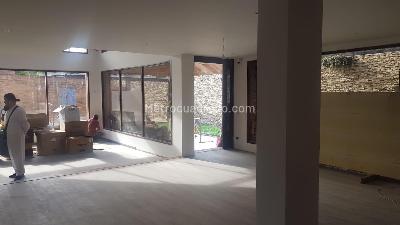 Casa de 4 alcobas en venta en San Jose De Bavaria, Bogotá, 500 m² · foto 10 de 12