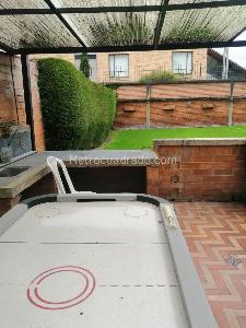 Casa de 4 alcobas en venta en San Jose De Bavaria, Bogotá, 270 m² · foto 2 de 8