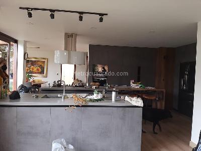 Casa de 5 alcobas en venta en San Jose De Bavaria, Bogotá, 480 m² · foto 11 de 20