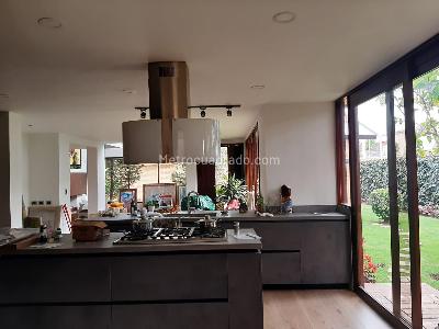 Casa de 5 alcobas en venta en San Jose De Bavaria, Bogotá, 480 m² · foto 13 de 20