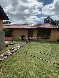 Casa de 5 alcobas en venta en San Jose De Bavaria, Bogotá, 350 m² · foto 3 de 18