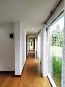 Casa de 4 alcobas en venta en San Simon, Bogotá, 380 m² · foto 11 de 12