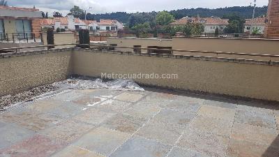 Casa de 4 alcobas en venta en San Jose De Bavaria, Bogotá, 380 m² · foto 17 de 20