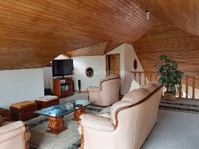 Casa de 4 alcobas en venta en San Jose De Bavaria, Bogotá, 351 m² · foto 11 de 13