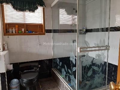 Casa de 4 alcobas en venta en San Jose De Bavaria, Bogotá, 351 m² · foto 12 de 13