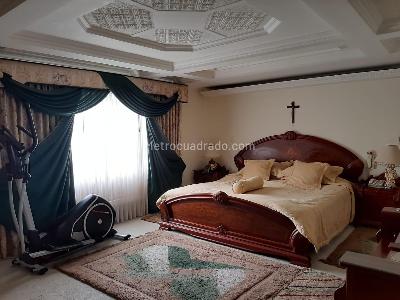 Casa de 4 alcobas en venta en San Jose De Bavaria, Bogotá, 351 m² · foto 7 de 13