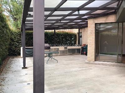 Casa de 4 alcobas en arriendo en San Jose De Bavaria, Bogotá, 330 m² · foto 17 de 18