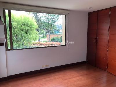 Casa de 4 alcobas en arriendo en San Jose De Bavaria, Bogotá, 330 m² · foto 8 de 18