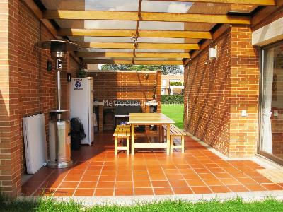 Casa de 4 alcobas en venta en San Simon, Bogotá, 380 m² · foto 4 de 12
