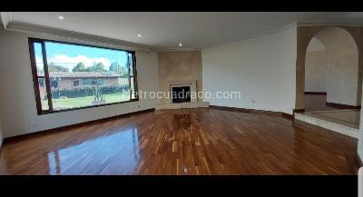 Casa de 4 alcobas en venta en San Jose De Bavaria, Bogotá, 550 m² · foto 14 de 19