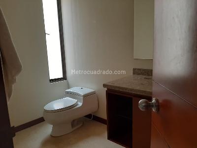 Casa en venta en San Jose De Bavaria, Bogotá · foto 4 de 15