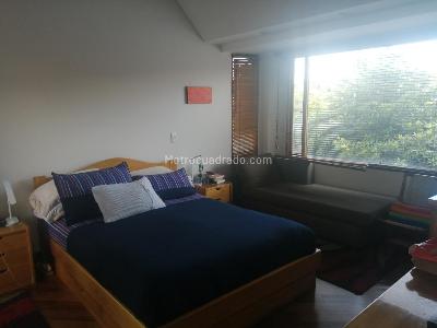 Casa de 3 alcobas en venta en San Jose De Bavaria, Bogotá, 220 m² · foto 2 de 8