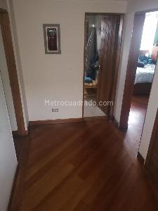 Casa de 3 alcobas en venta en San Jose De Bavaria, Bogotá, 220 m² · foto 5 de 8