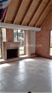 Casa de 3 alcobas en venta en San Jose De Bavaria, Bogotá, 336 m² · foto 10 de 15