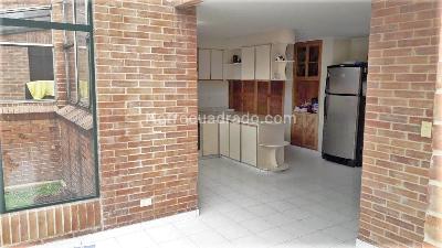 Casa de 3 alcobas en venta en San Jose De Bavaria, Bogotá, 336 m² · foto 12 de 15