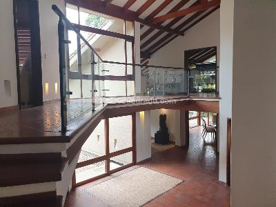 Casa de 5 alcobas en arriendo en San Jose De Bavaris, Bogotá, 780 m² · foto 17 de 20