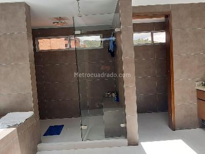 Casa de 4 alcobas en venta en San Jose De Bavaria, Bogotá, 700 m² · foto 5 de 20